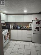 all kitchens have granite countertops -