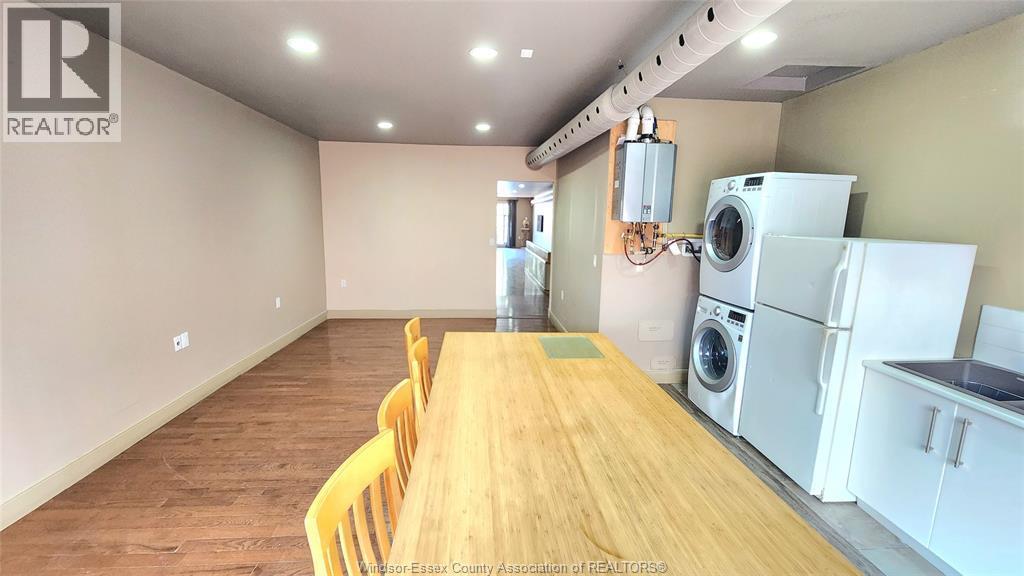 286 Ouellette Avenue, Windsor, ON