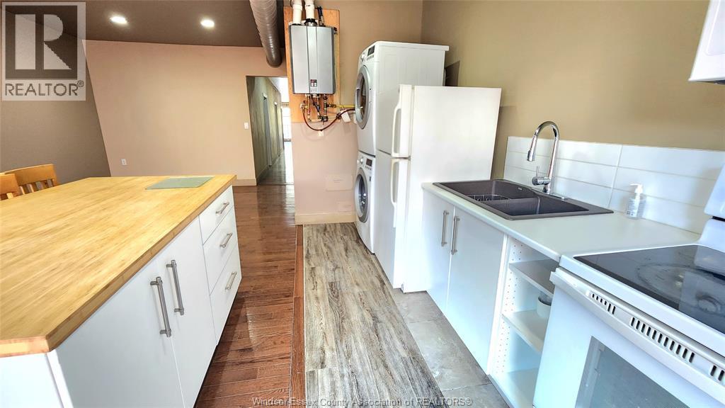 286 Ouellette Avenue, Windsor, ON