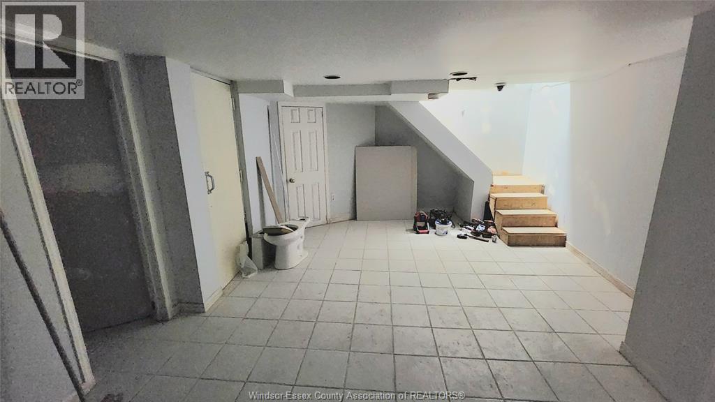 286 Ouellette Avenue, Windsor, ON