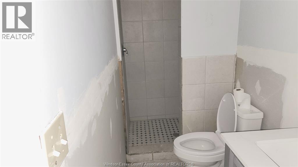 286 Ouellette Avenue, Windsor, ON