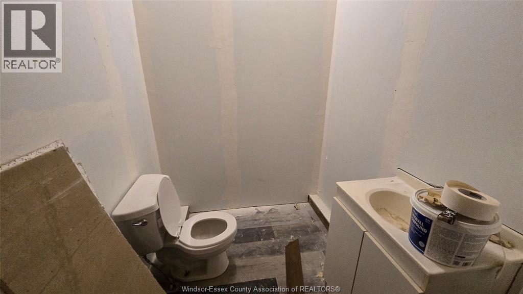 286 Ouellette Avenue, Windsor, ON