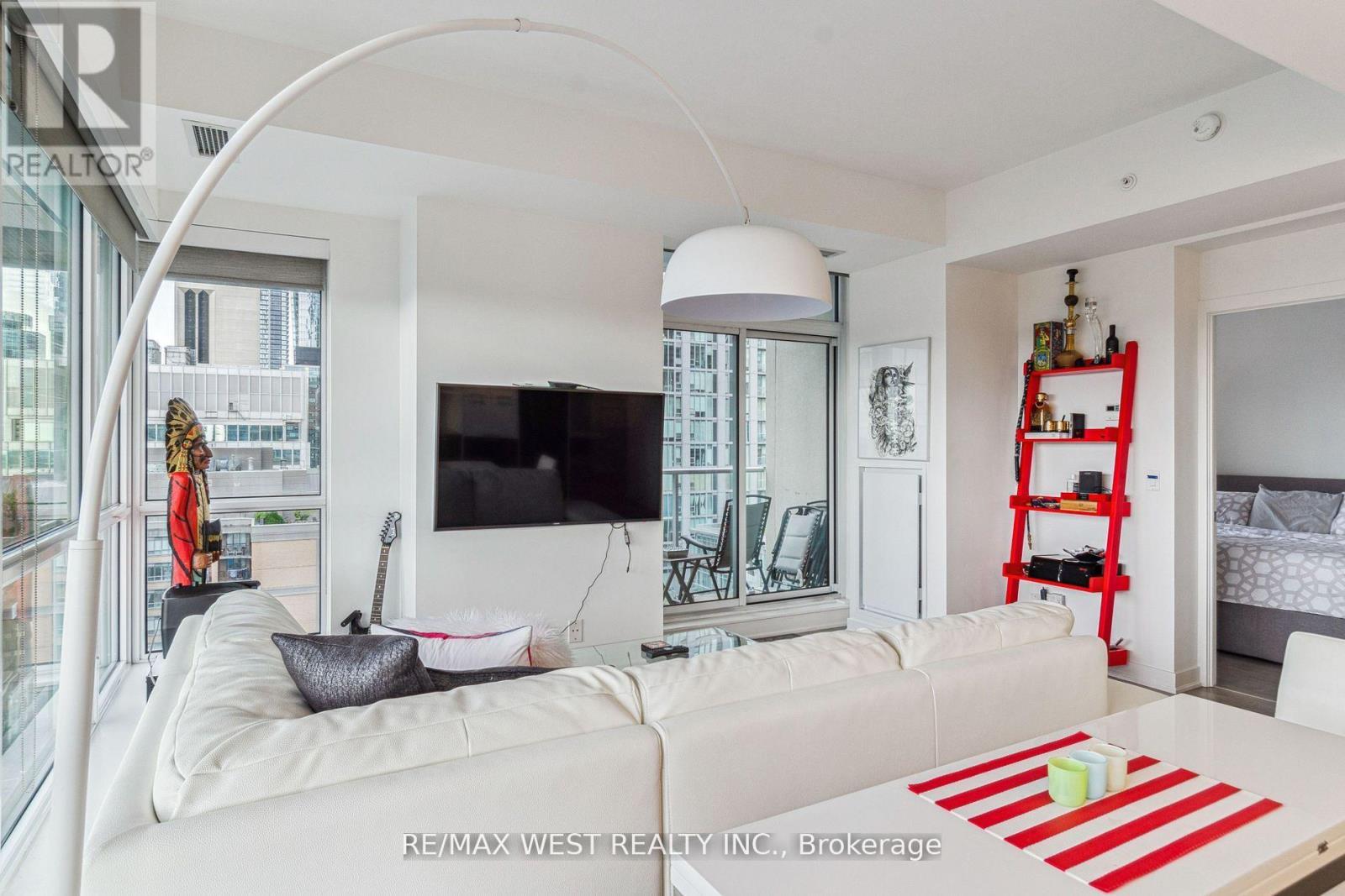 1802 - 30 Nelson Street, Toronto, ON - Indoor Photo Showing Other Room