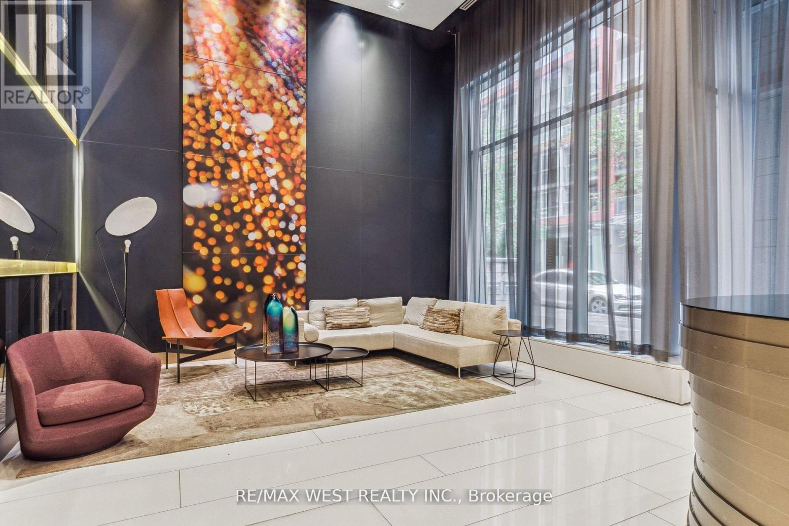 1802 - 30 Nelson Street, Toronto, ON - Indoor Photo Showing Other Room