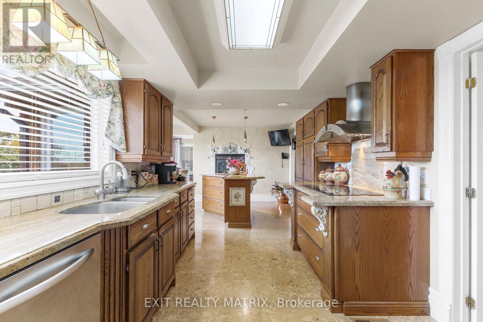 (original) kitchen - 1100 Moffatt Drive, Ottawa, ON - Indoor Photo Showing Kitchen With Double Sink