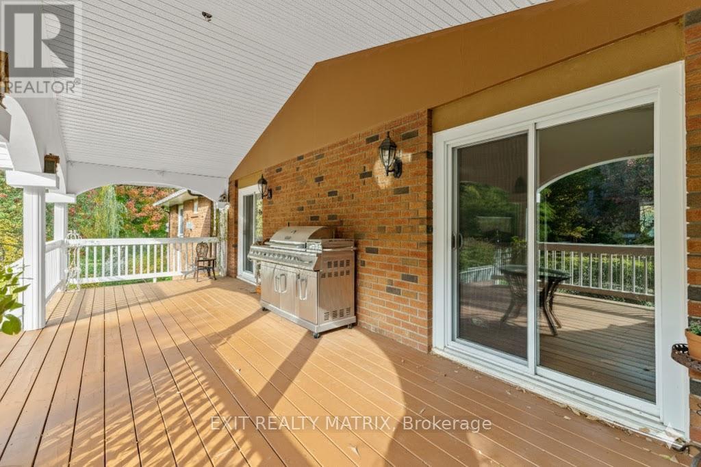 Back porch - 1100 Moffatt Drive, Ottawa, ON - Outdoor With Deck Patio Veranda With Exterior