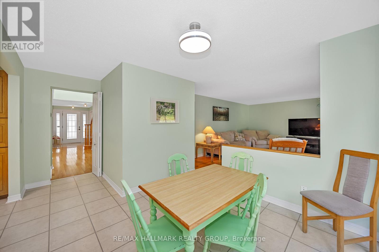 1725 Autumn Ridge Drive, Ottawa, ON - Indoor Photo Showing Other Room