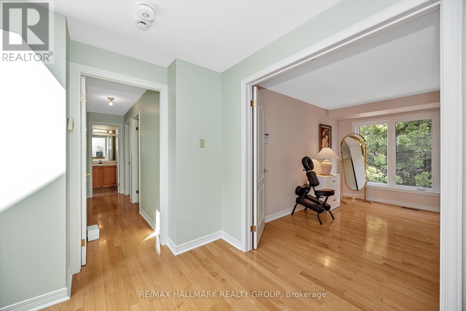 1725 Autumn Ridge Drive, Ottawa, ON - Indoor Photo Showing Other Room