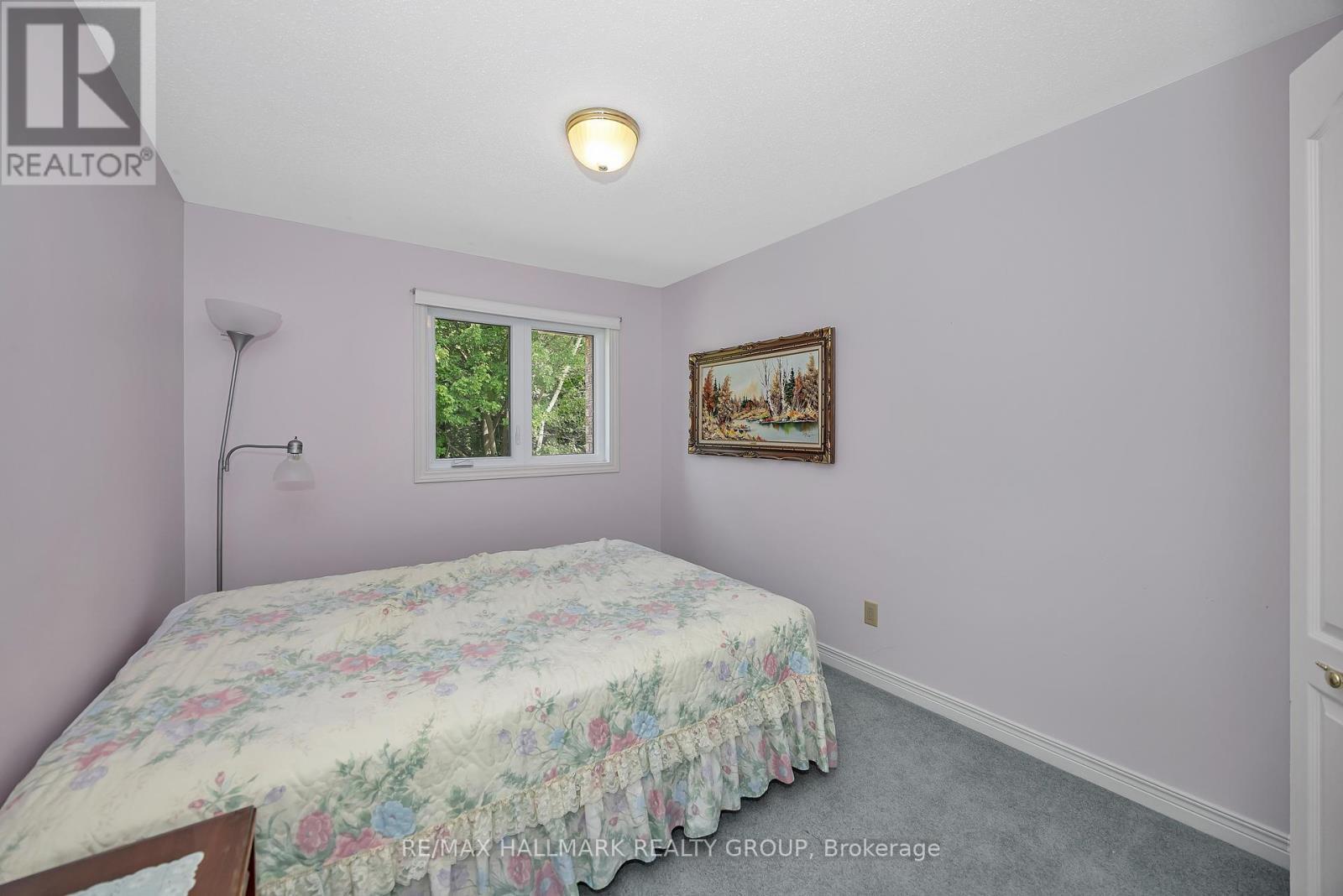 1725 Autumn Ridge Drive, Ottawa, ON - Indoor Photo Showing Bedroom