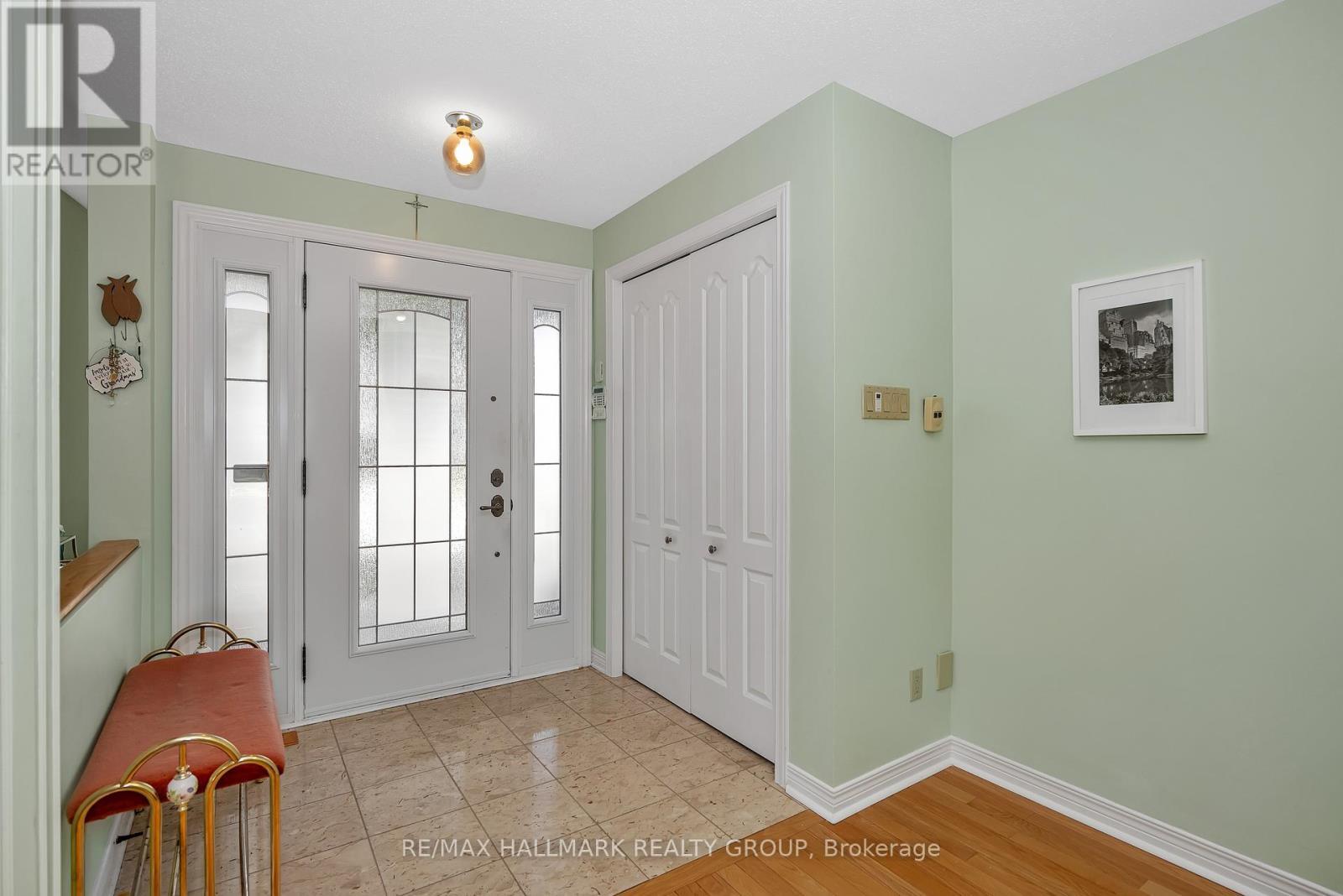 1725 Autumn Ridge Drive, Ottawa, ON - Indoor Photo Showing Other Room