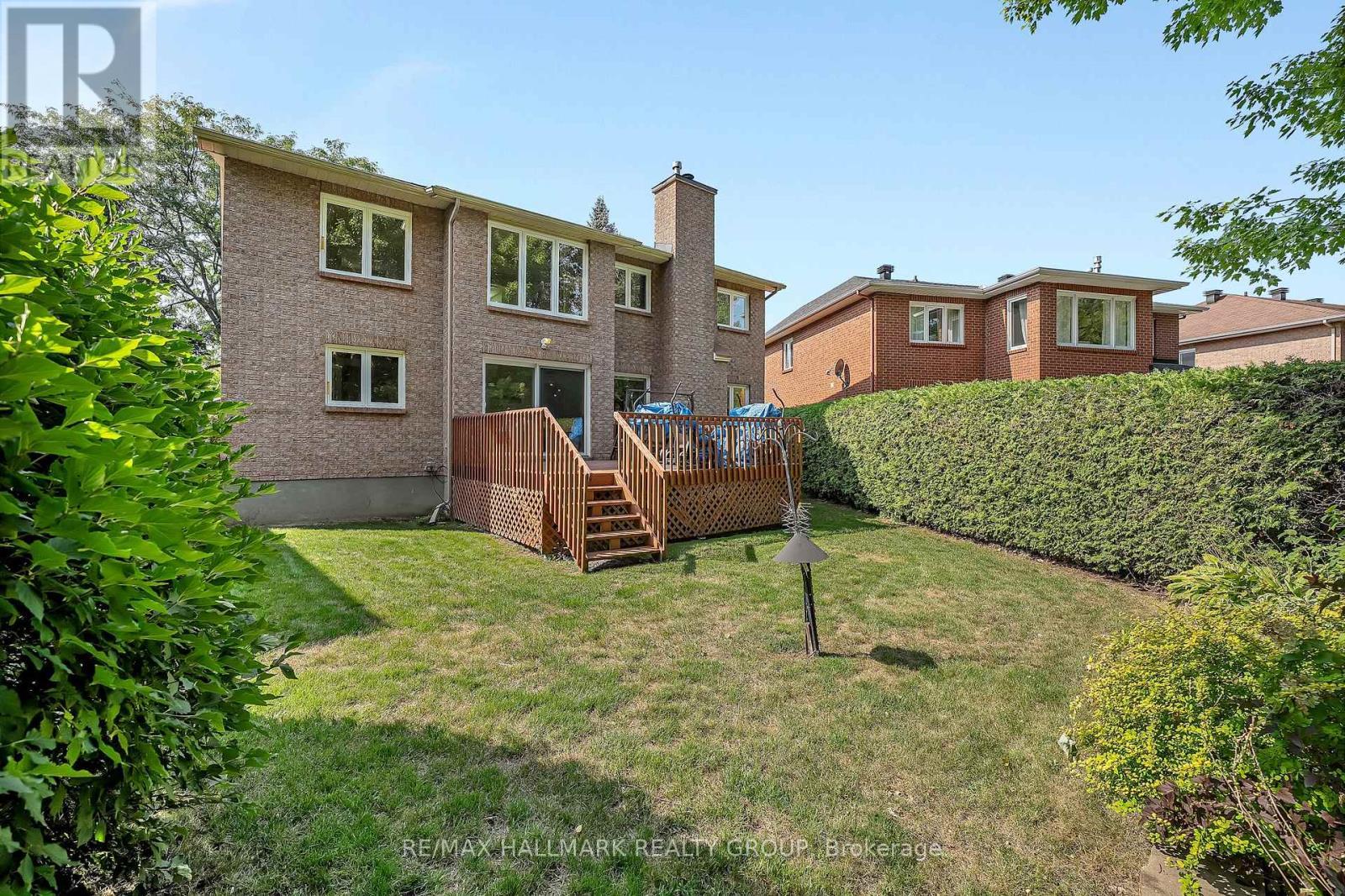 1725 Autumn Ridge Drive, Ottawa, ON - Outdoor With Exterior