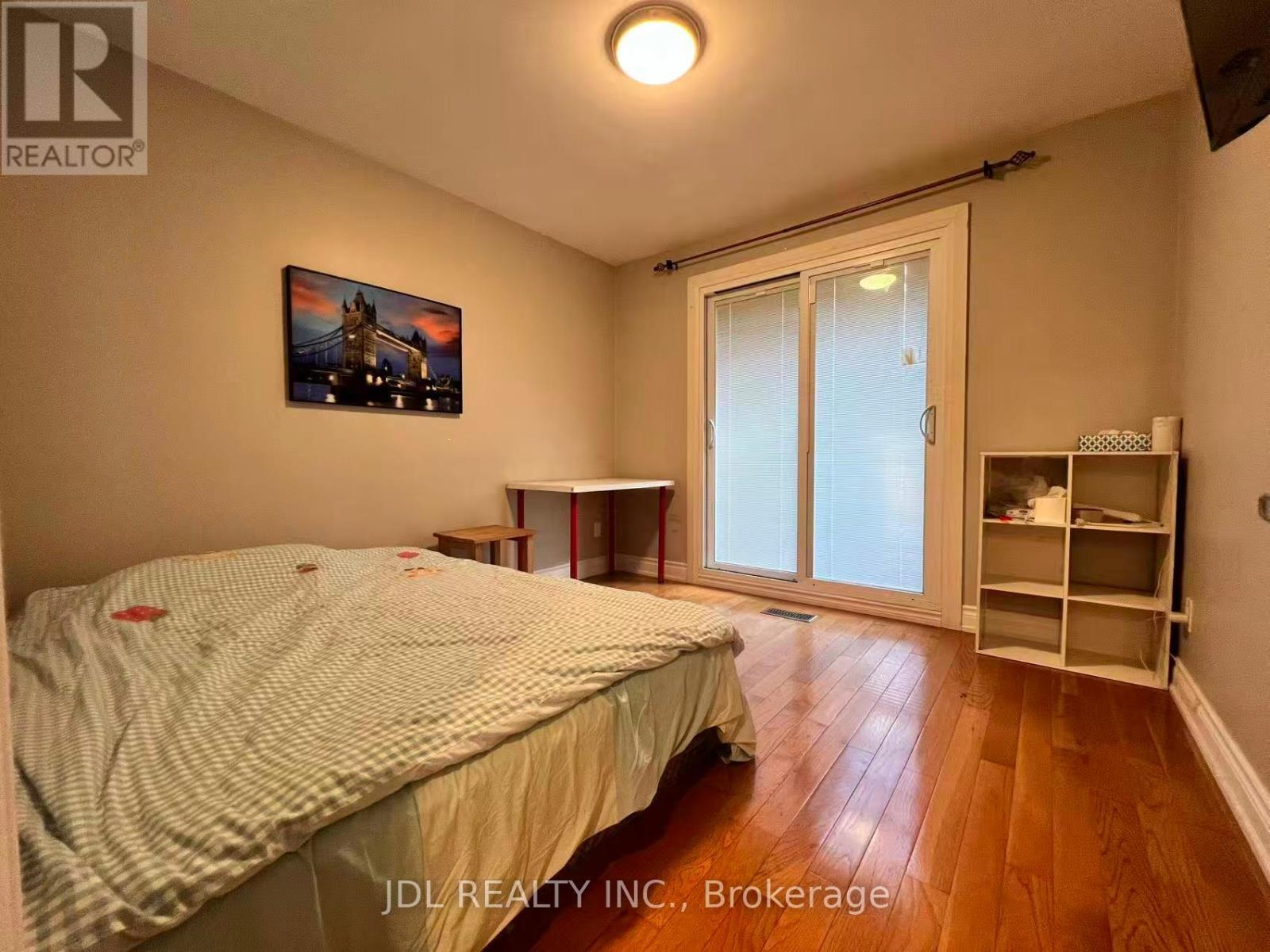 15 Summerglade Drive, Toronto, ON - Indoor Photo Showing Bedroom