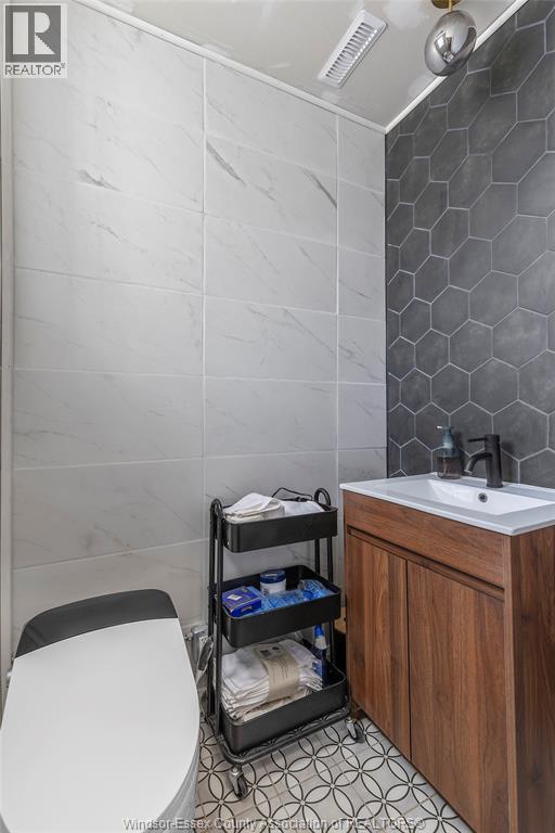 1169-1181 Tecumseh Road East, Windsor, ON