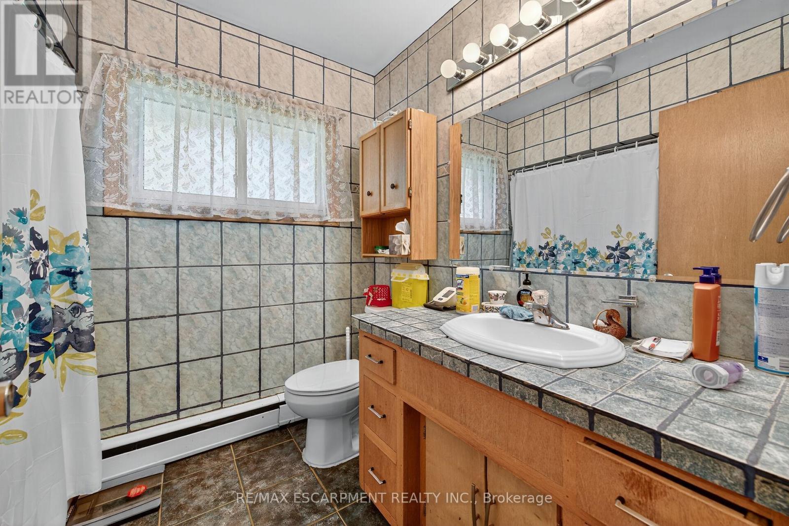 182 Sweets Corners Road, Haldimand, ON - Indoor Photo Showing Bathroom