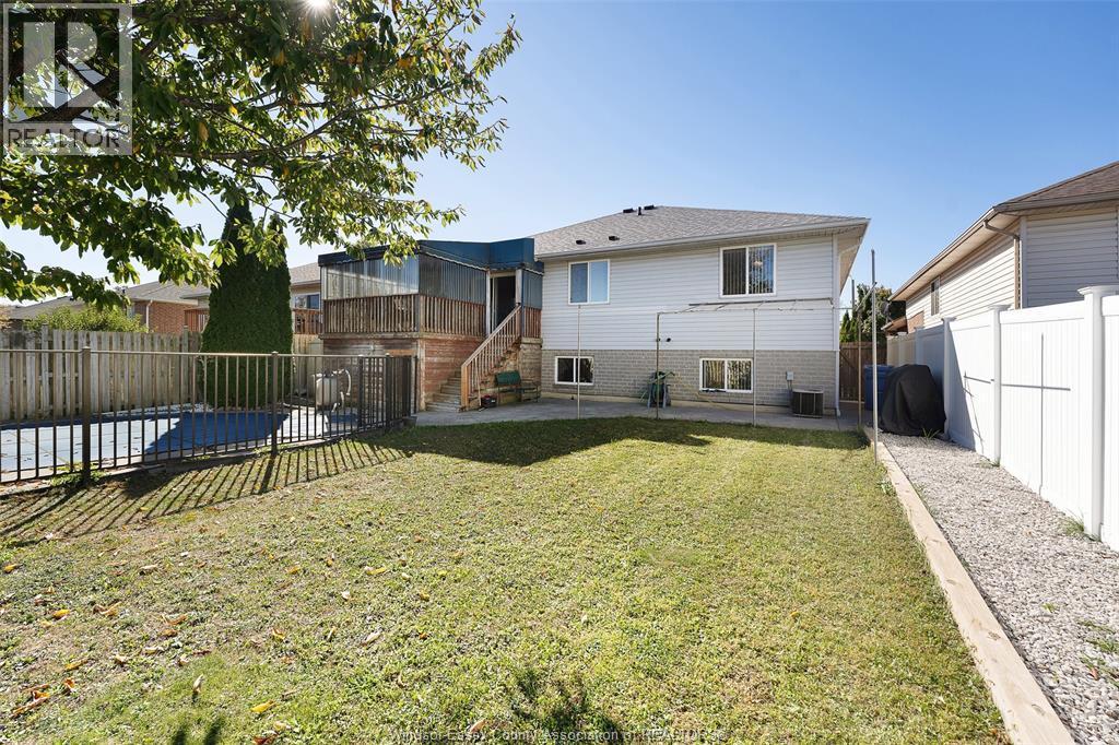 1454 Clover Avenue, Windsor, ON - Outdoor
