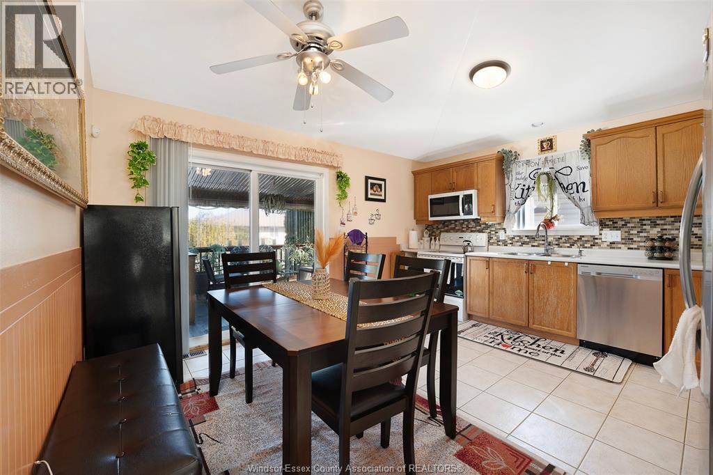 1454 Clover Avenue, Windsor, ON - Indoor