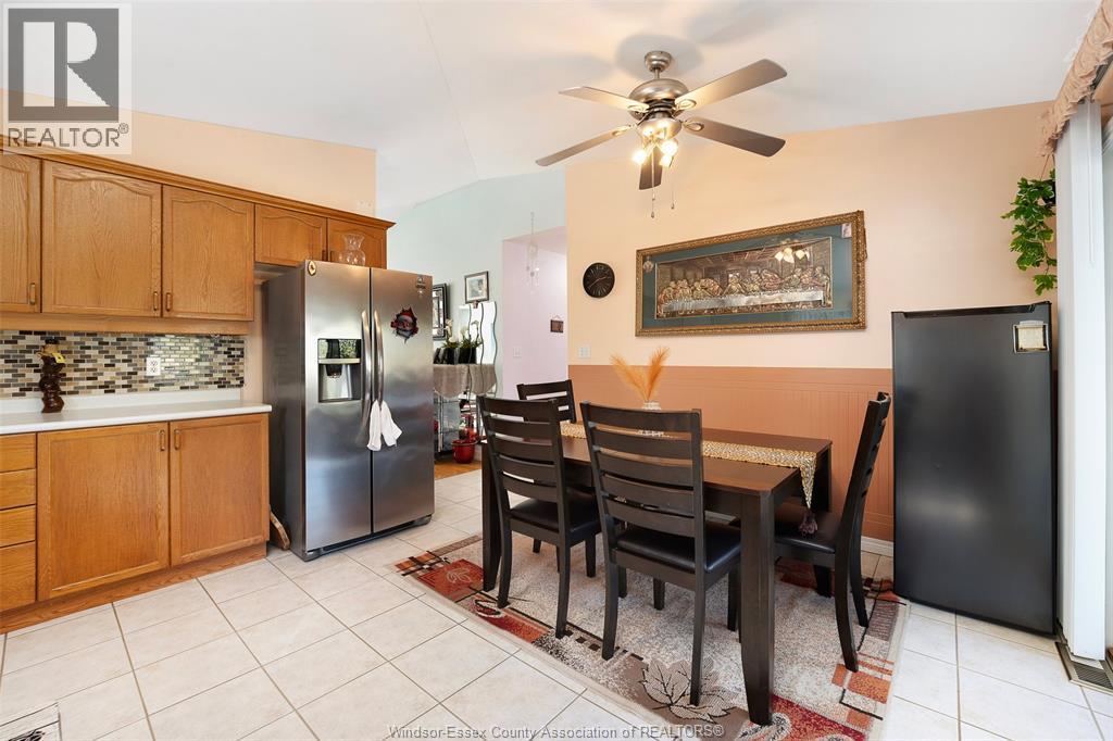 1454 Clover Avenue, Windsor, ON - Indoor