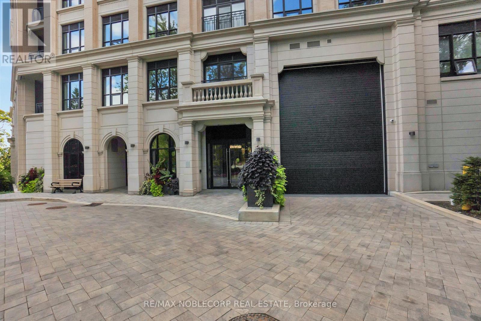 404 - 4 The Kingsway, Toronto, ON - Outdoor