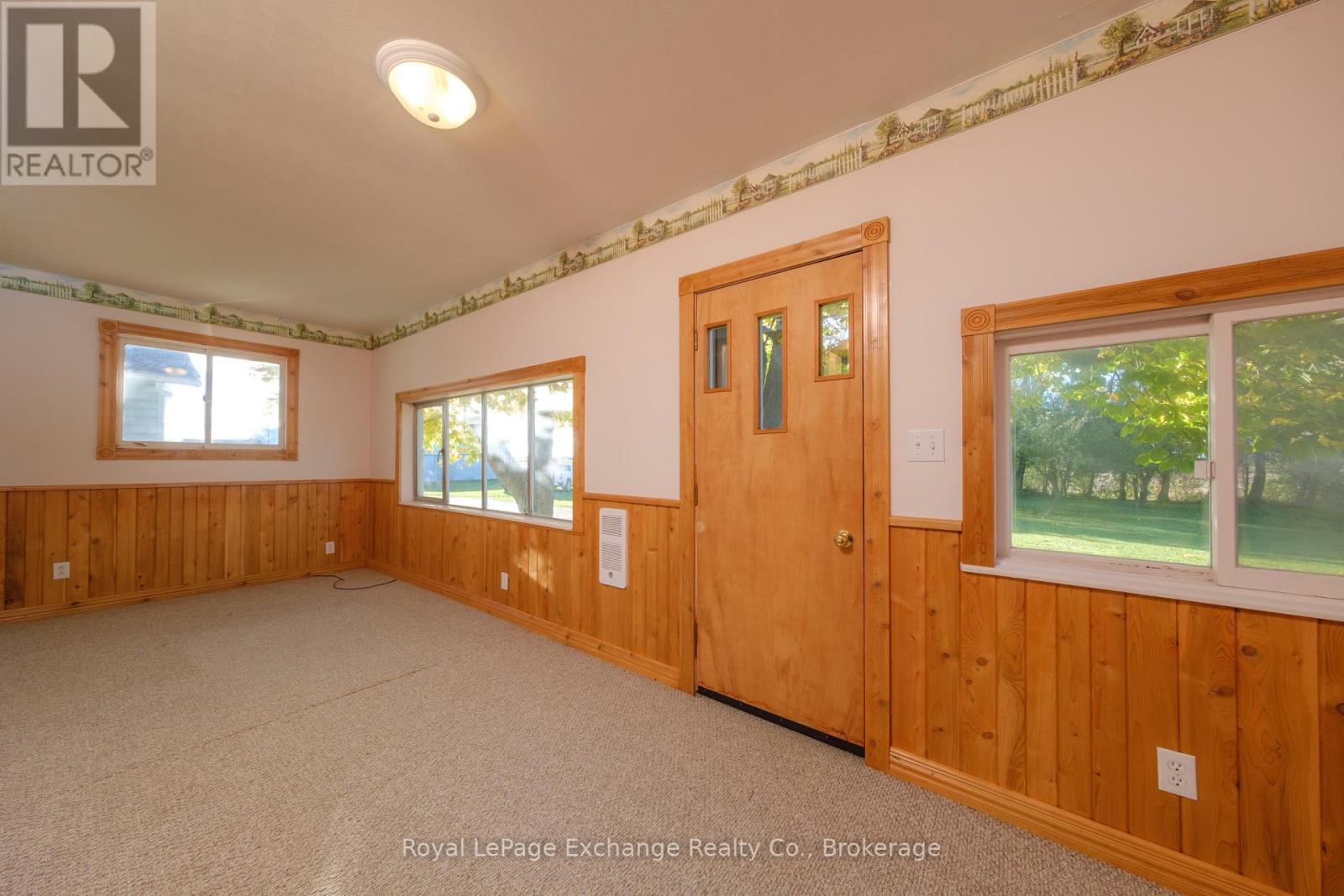 2095 12 Concession, Huron-Kinloss, ON - Indoor Photo Showing Other Room