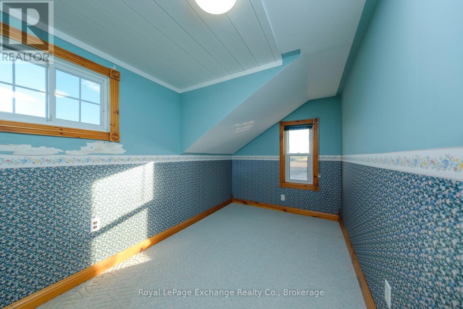 2095 12 Concession, Huron-Kinloss, ON - Indoor Photo Showing Other Room