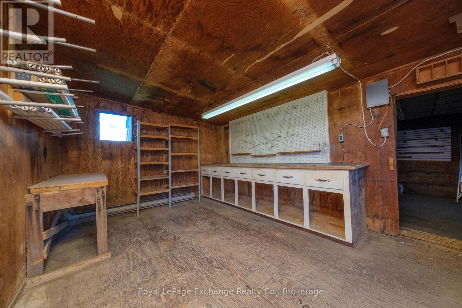 2095 12 Concession, Huron-Kinloss, ON - Indoor Photo Showing Other Room