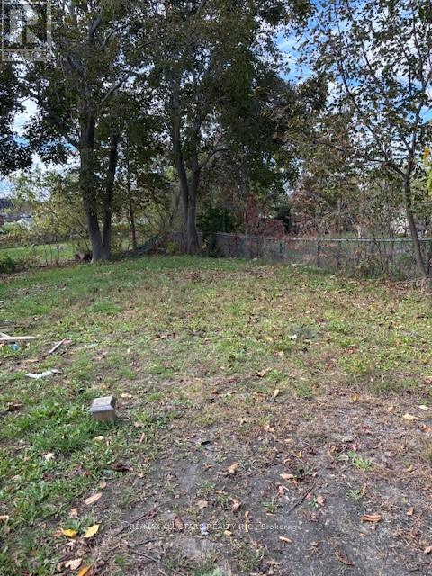 18 Lindsay Street, Kawartha Lakes (Fenelon Falls), ON