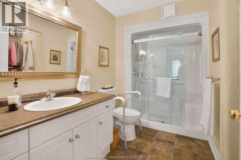23 Wilhelmina Way, Chatham, ON - Indoor Photo Showing Bathroom