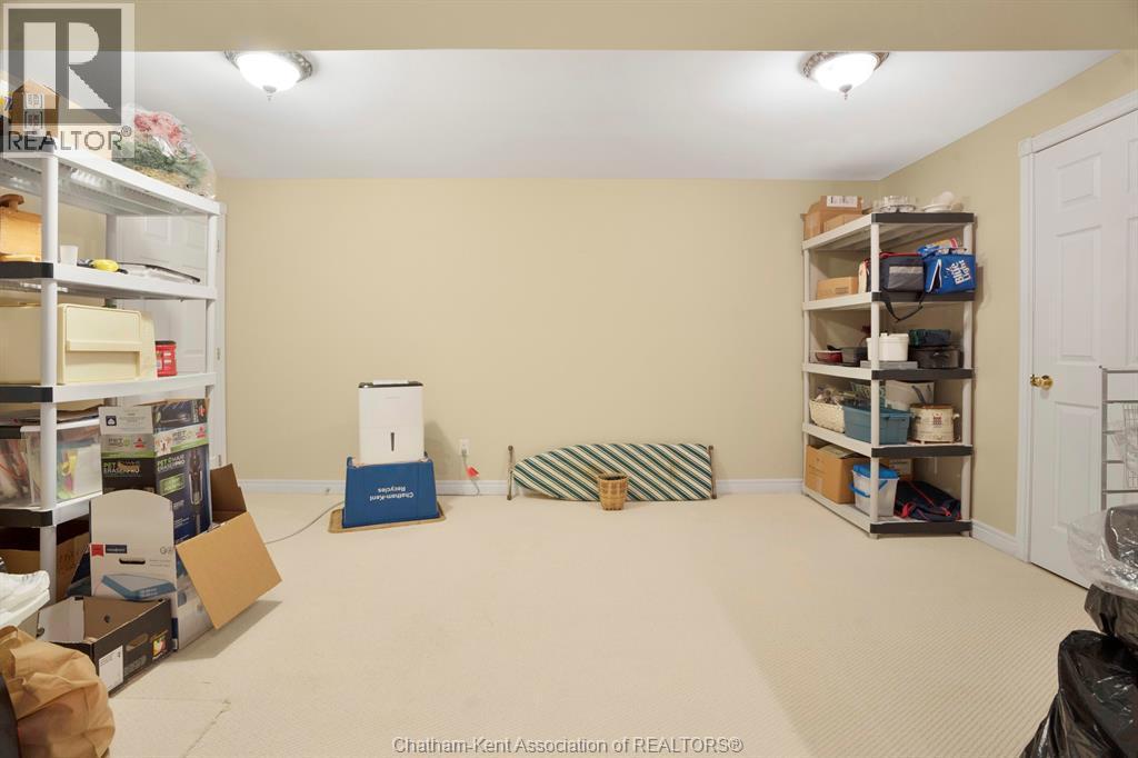 23 Wilhelmina Way, Chatham, ON - Indoor