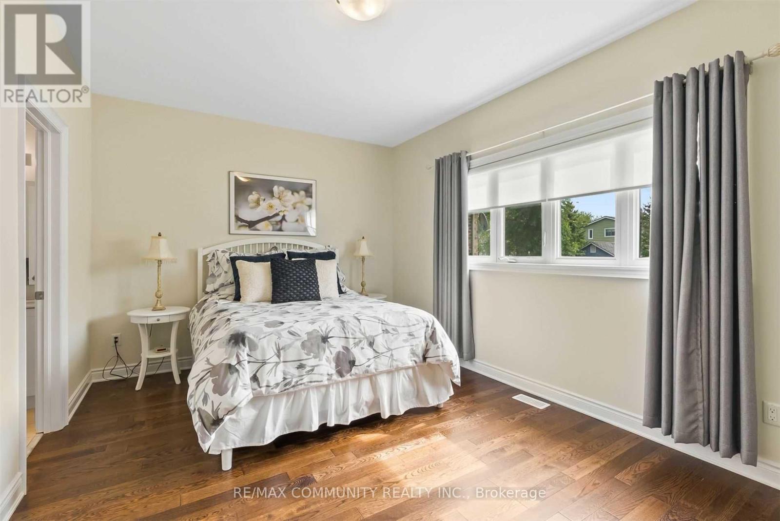 5 Pollock Avenue, Brock, ON - Indoor Photo Showing Bedroom