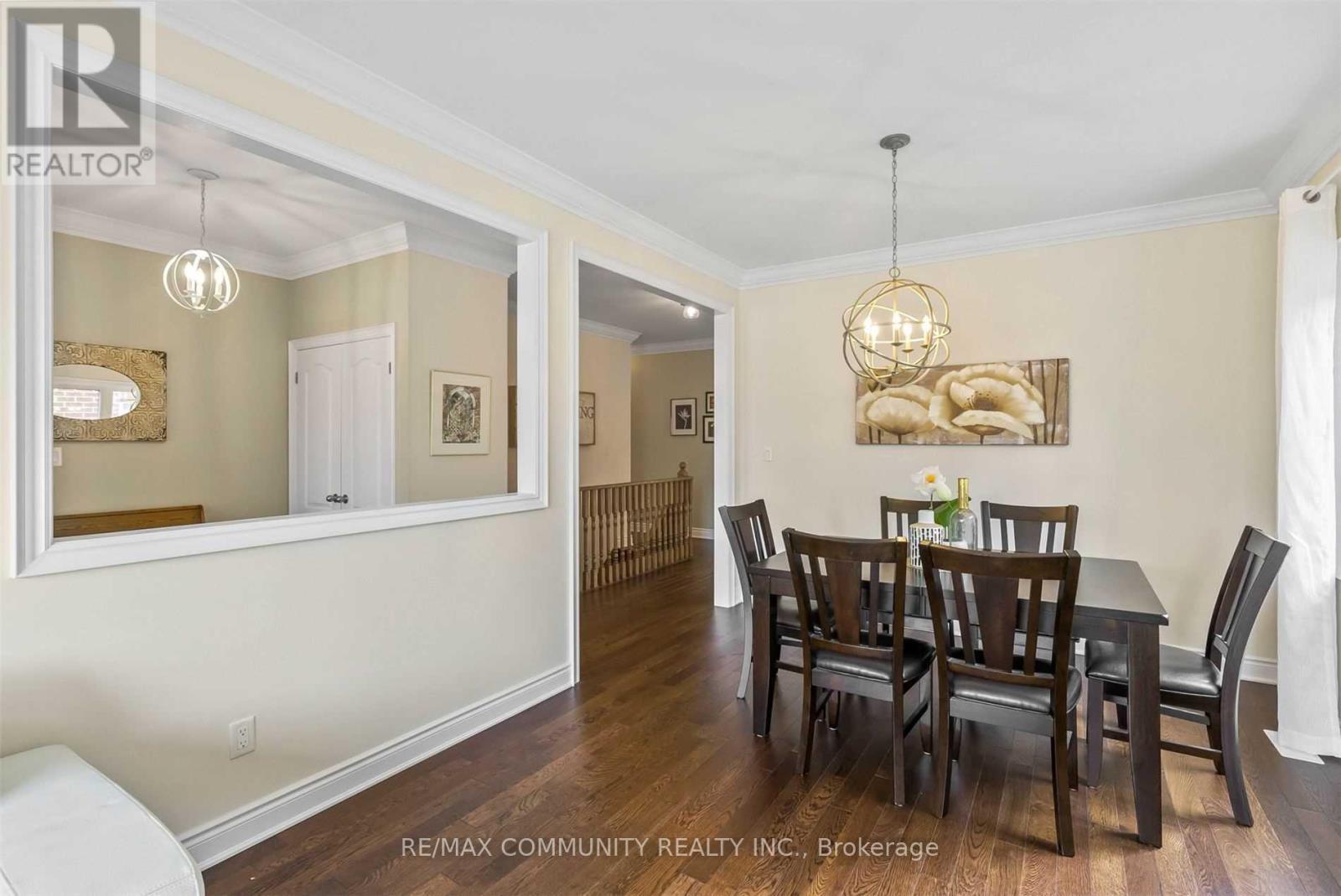 5 Pollock Avenue, Brock, ON - Indoor Photo Showing Dining Room