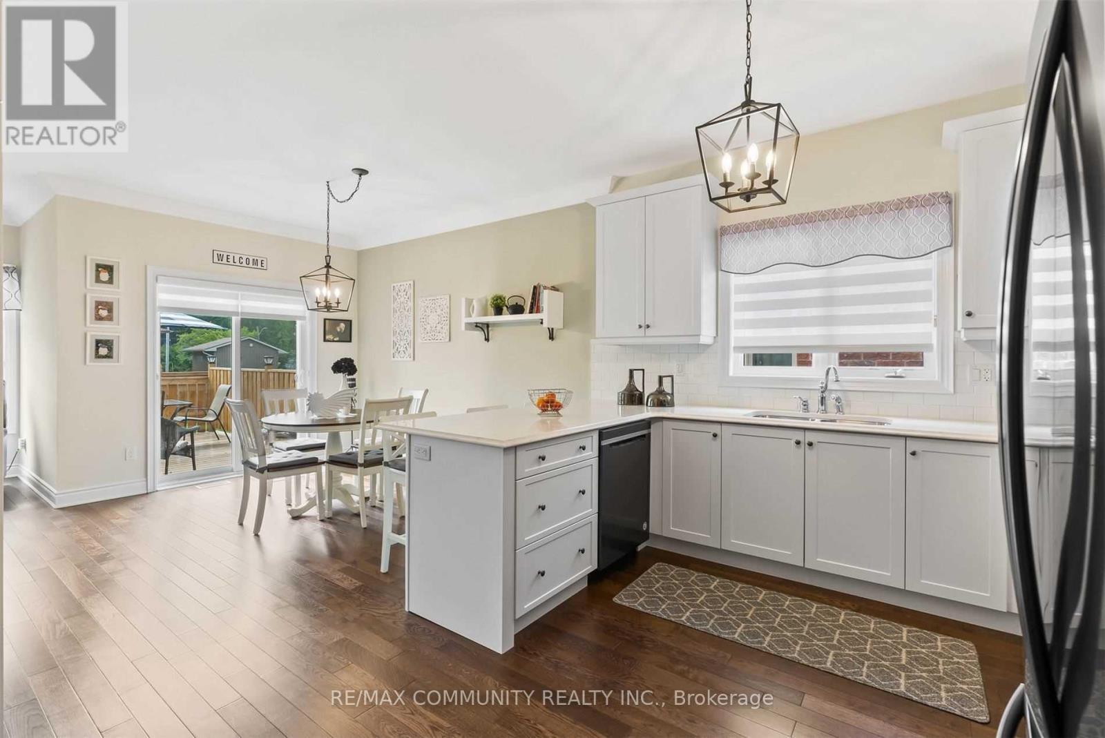 5 Pollock Avenue, Brock, ON - Indoor Photo Showing Other Room