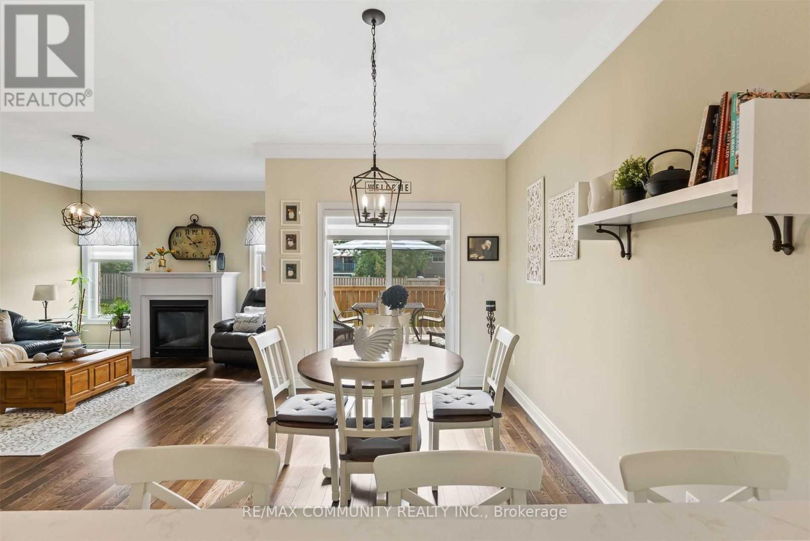 5 Pollock Avenue, Brock, ON - Indoor With Fireplace