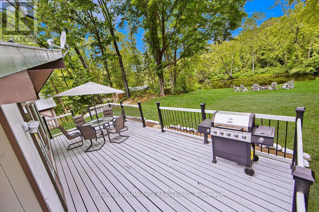 6605 Pioneer Village Lane, Ramara, ON - Outdoor With Deck Patio Veranda