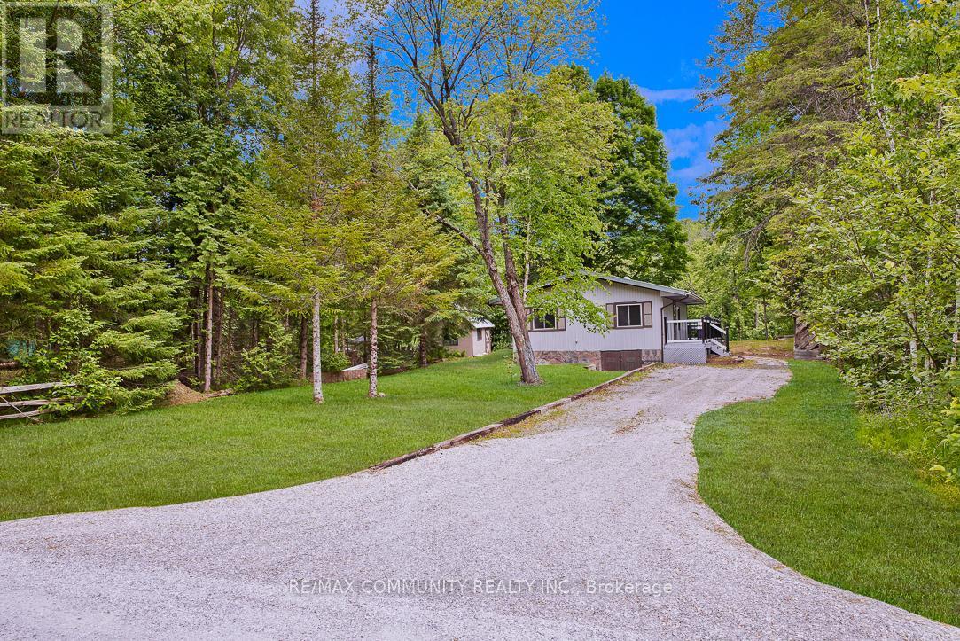 6605 Pioneer Village Lane, Ramara, ON - Outdoor