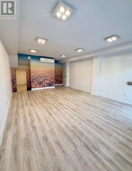 553 Lakeshore Road E, Mississauga, ON