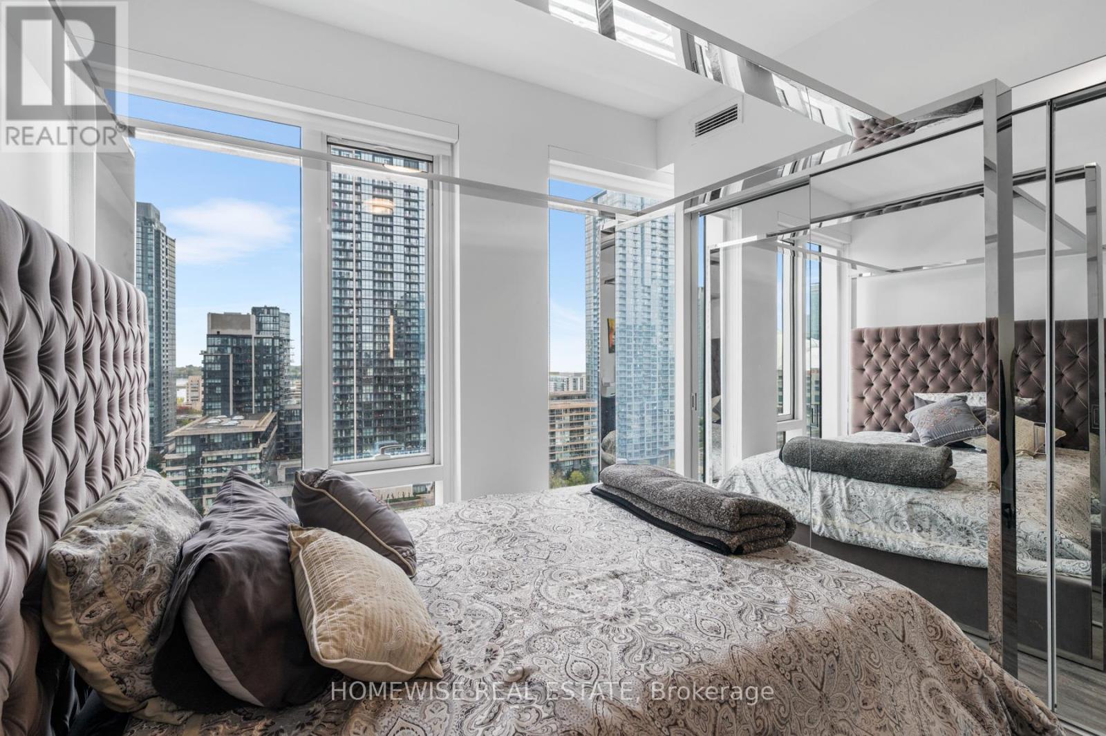 1012 - 470 Front Street W, Toronto, ON - Indoor Photo Showing Bedroom