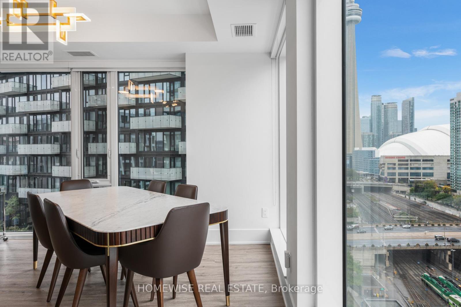 1012 - 470 Front Street W, Toronto, ON - Indoor Photo Showing Dining Room