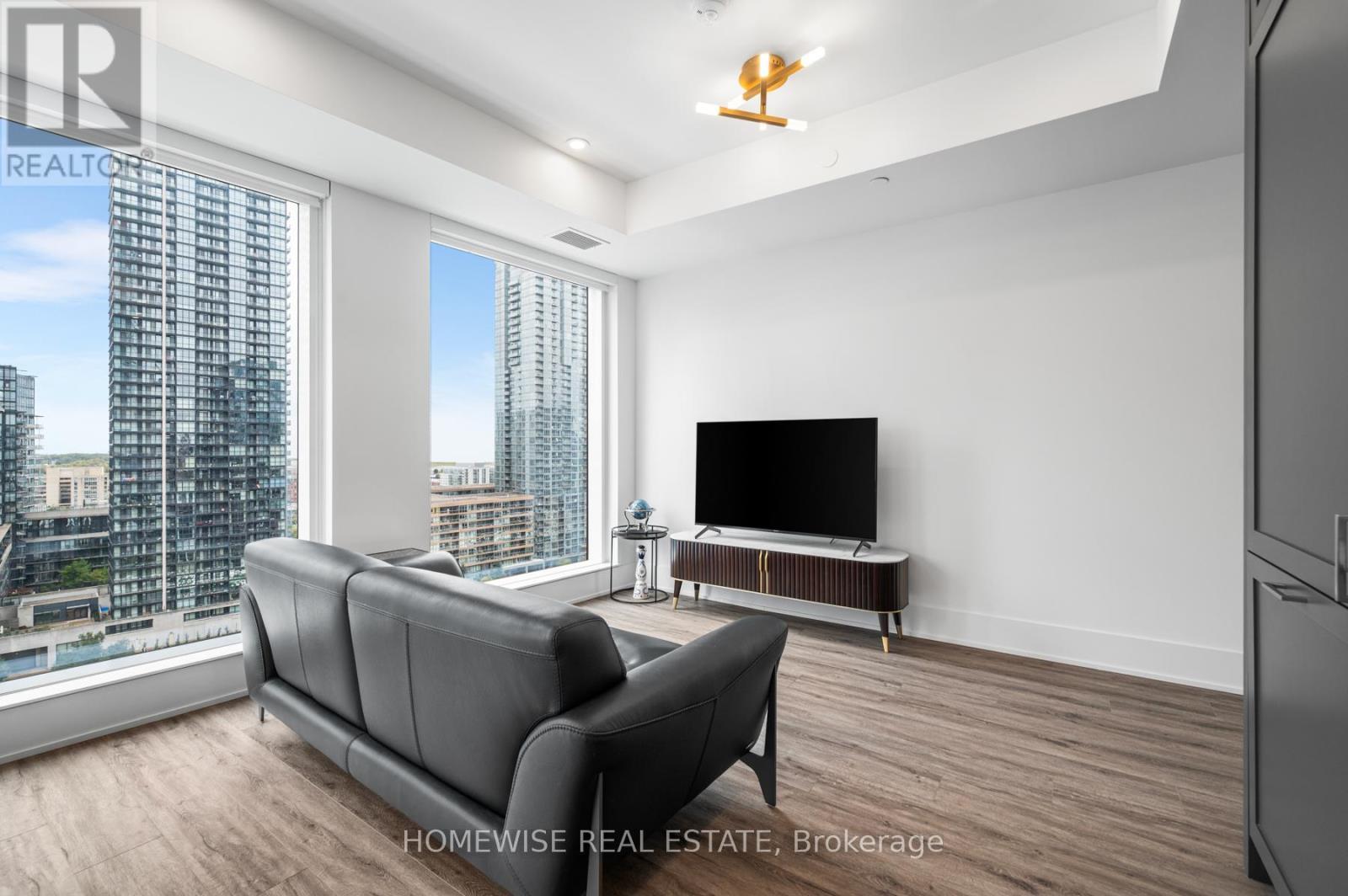 1012 - 470 Front Street W, Toronto, ON - Indoor Photo Showing Living Room