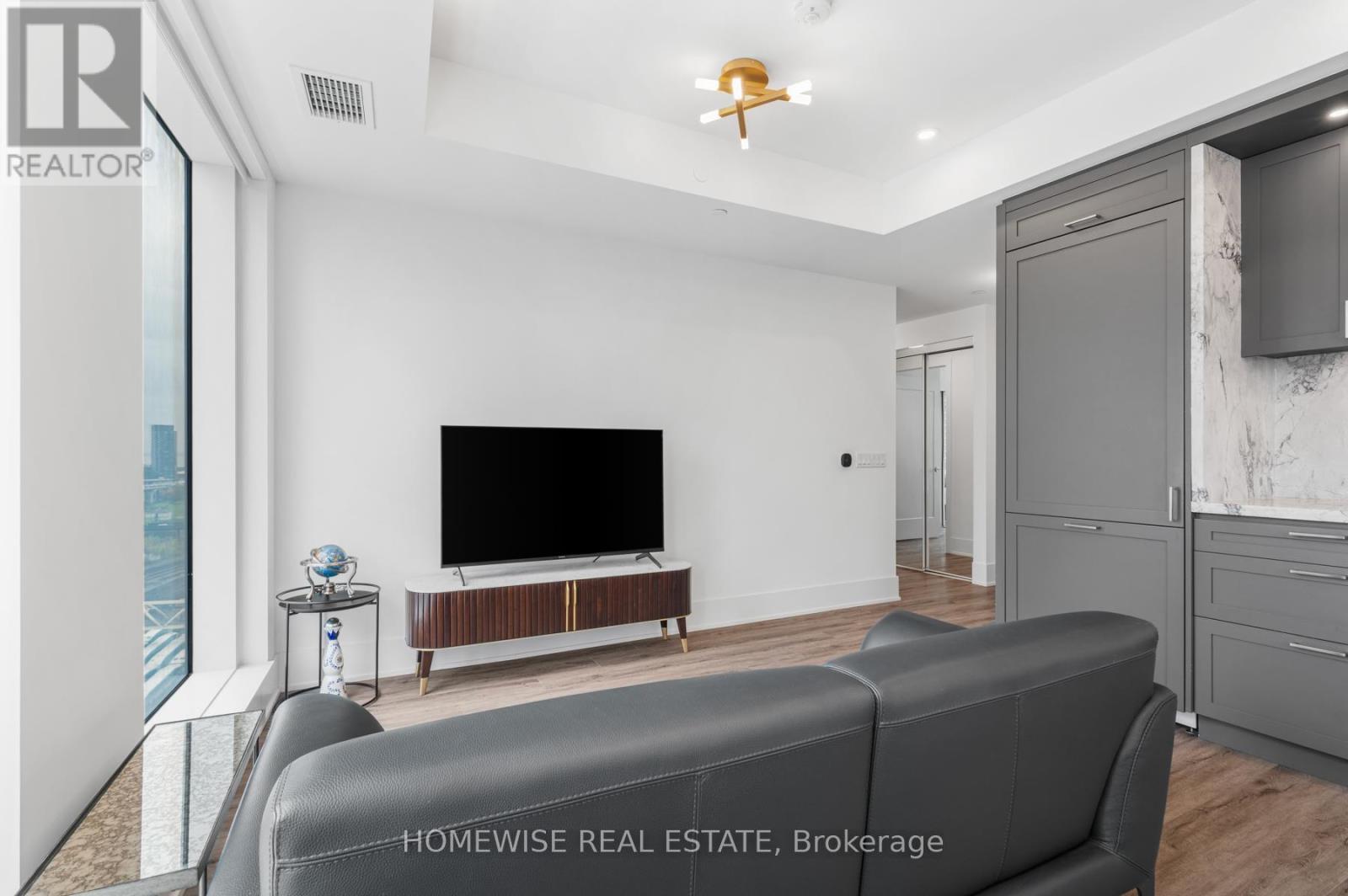 1012 - 470 Front Street W, Toronto, ON - Indoor