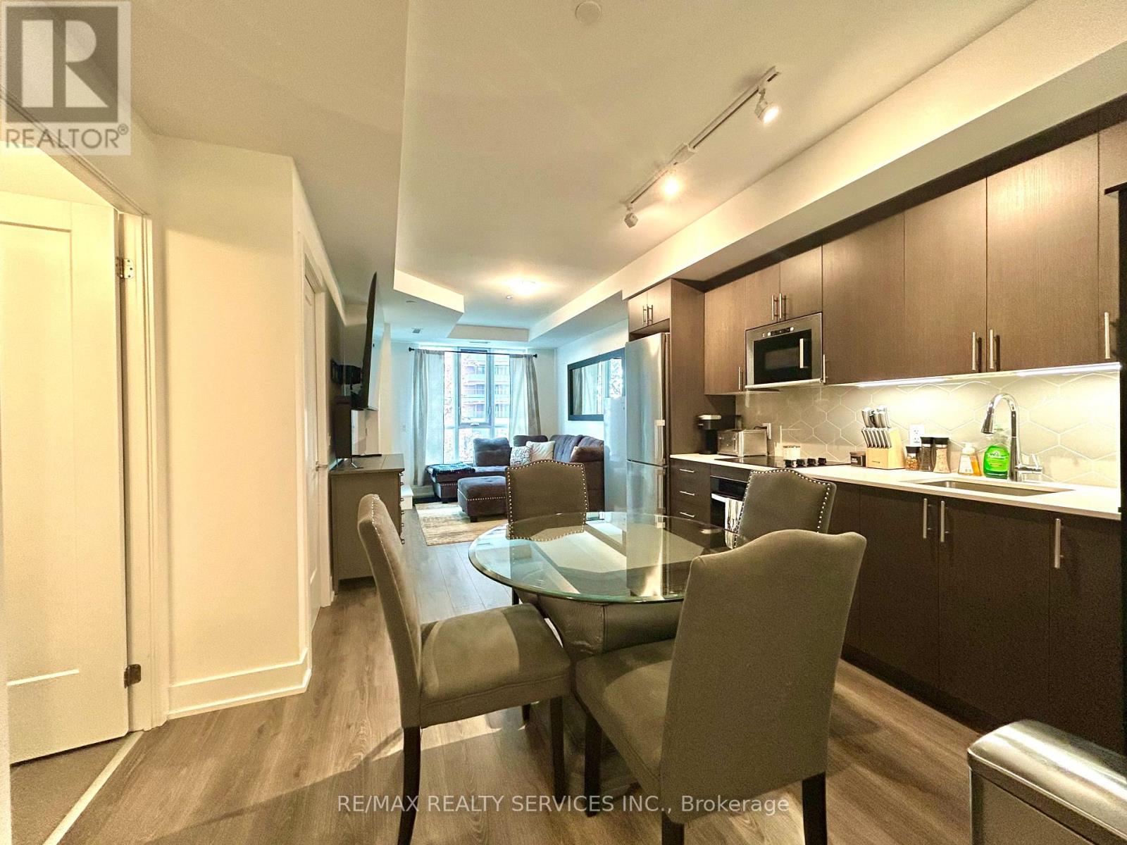 212 - 2545 Simcoe Street, Oshawa, ON - Indoor Photo Showing Dining Room