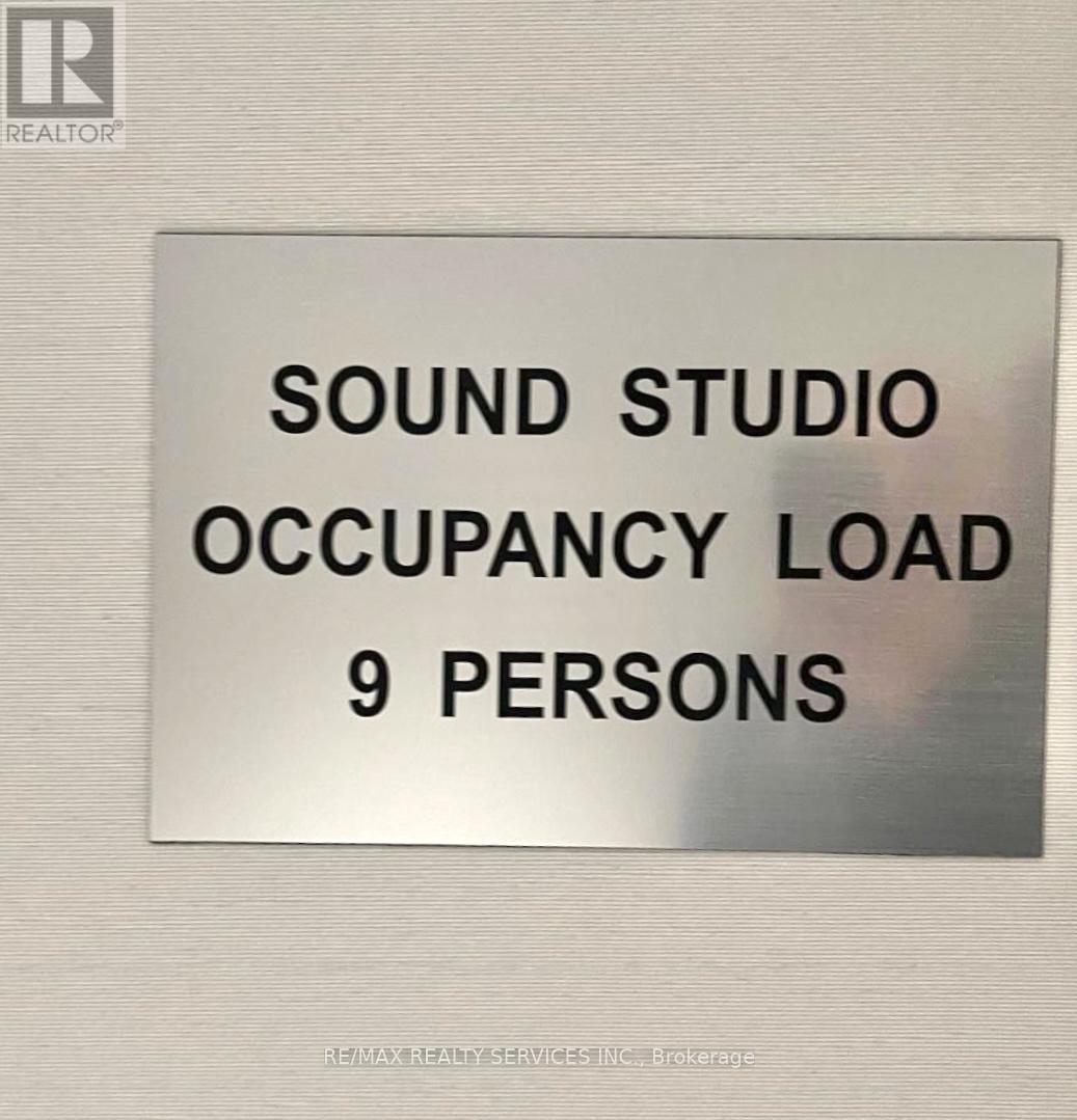 212 - 2545 Simcoe Street, Oshawa, ON -