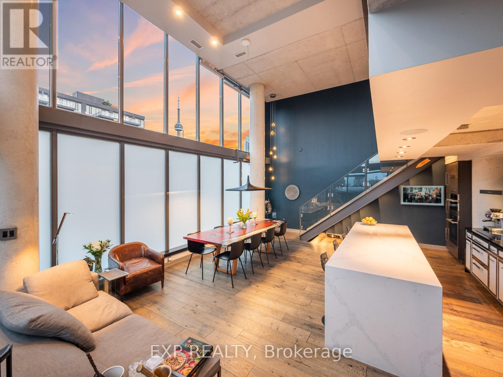 Ph1 - 533 Richmond Street W, Toronto, ON - Indoor