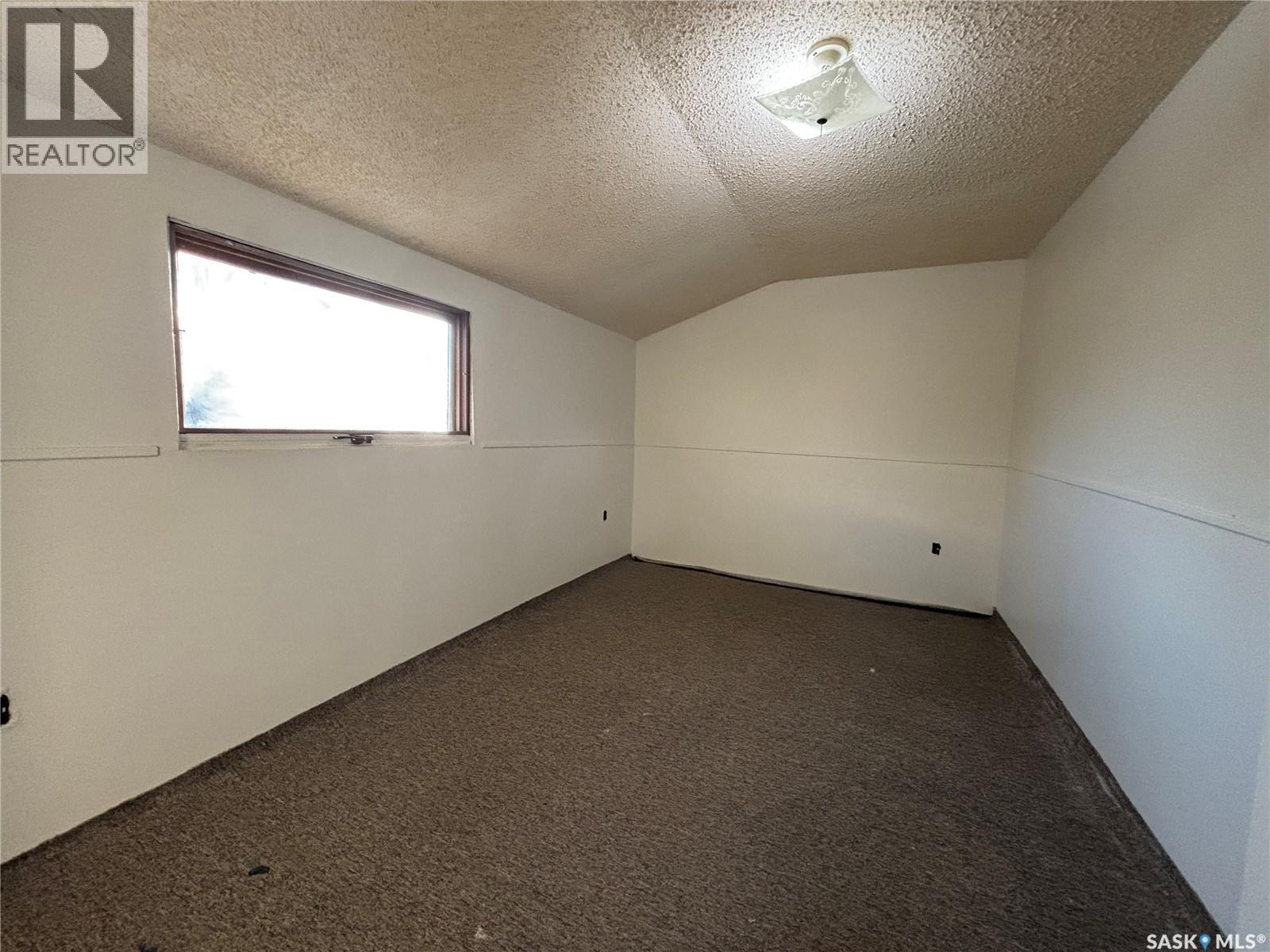 1647 14Th Street W, Prince Albert, SK - Indoor Photo Showing Other Room