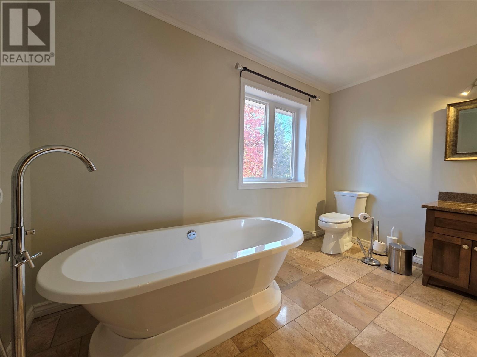 5 Hamilton Place, Corner Brook, NL - Indoor Photo Showing Bathroom
