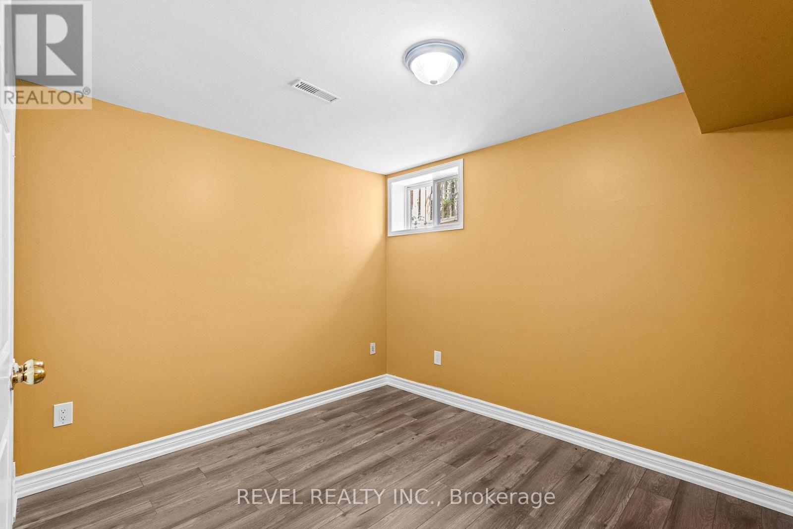 Bsmt - 1005 Sandcliff Drive, Oshawa, ON - Indoor Photo Showing Other Room