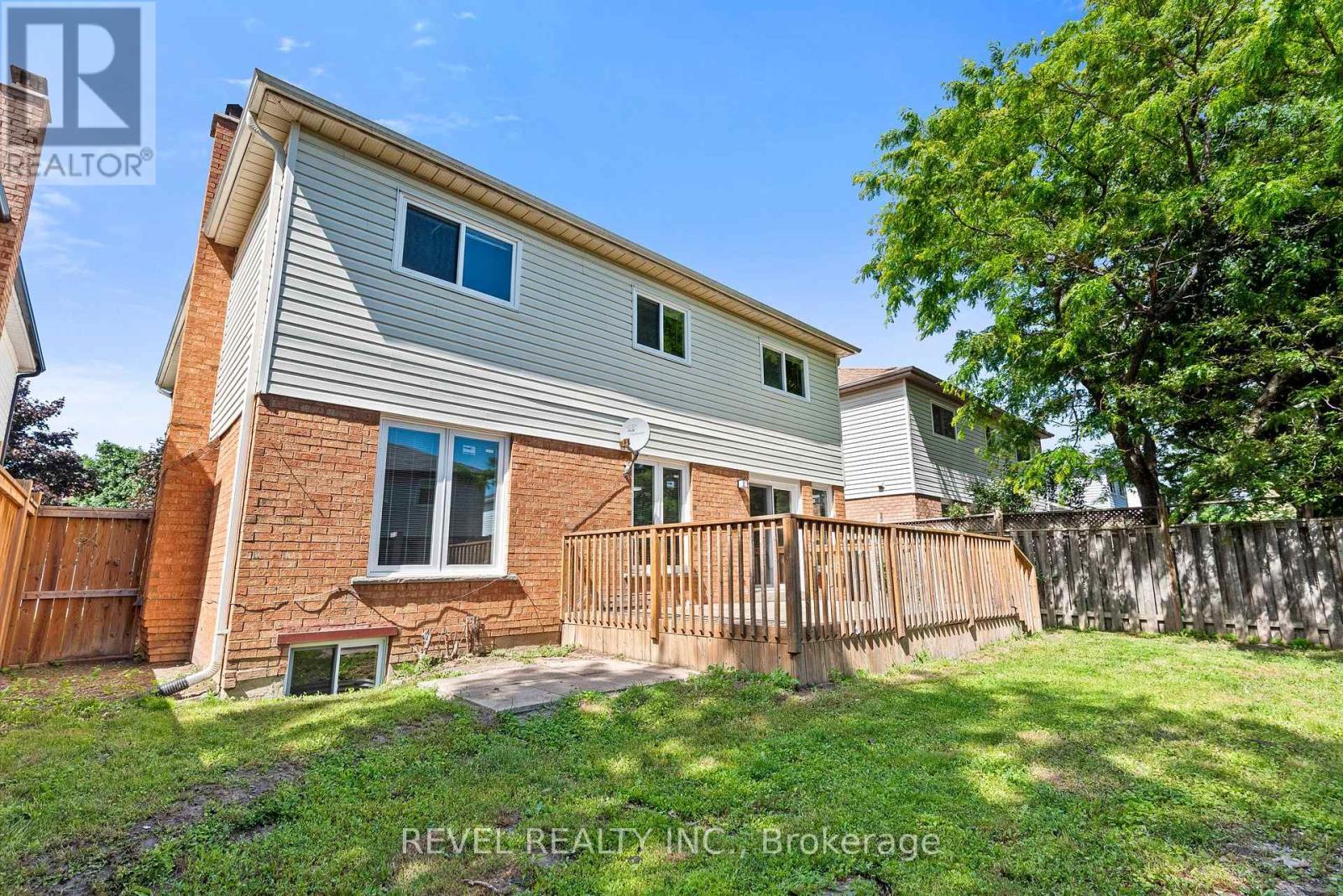 Bsmt - 1005 Sandcliff Drive, Oshawa, ON - Outdoor