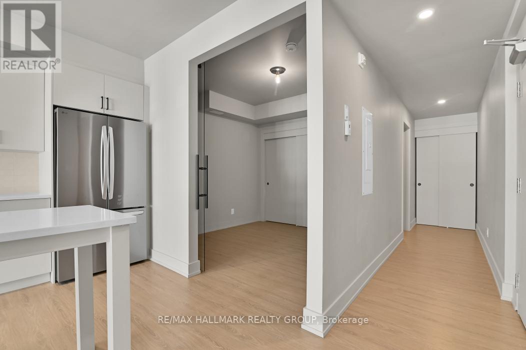 201 - 260 Armstrong Street, Ottawa, ON - Indoor