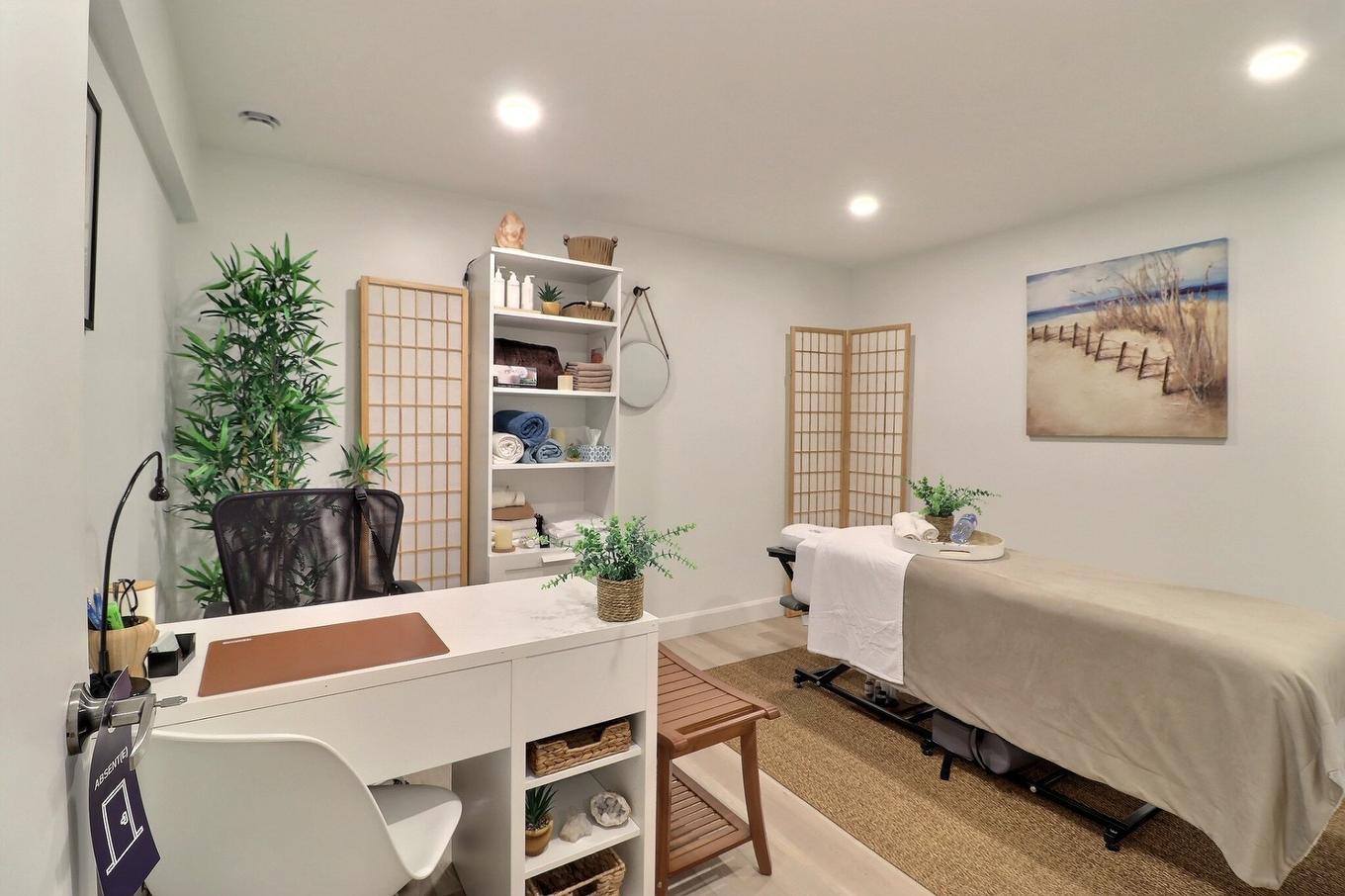 Bureau - 811 Av. Taniata, Lévis (Les Chutes-De-La-Chaudière-Est), QC - Indoor