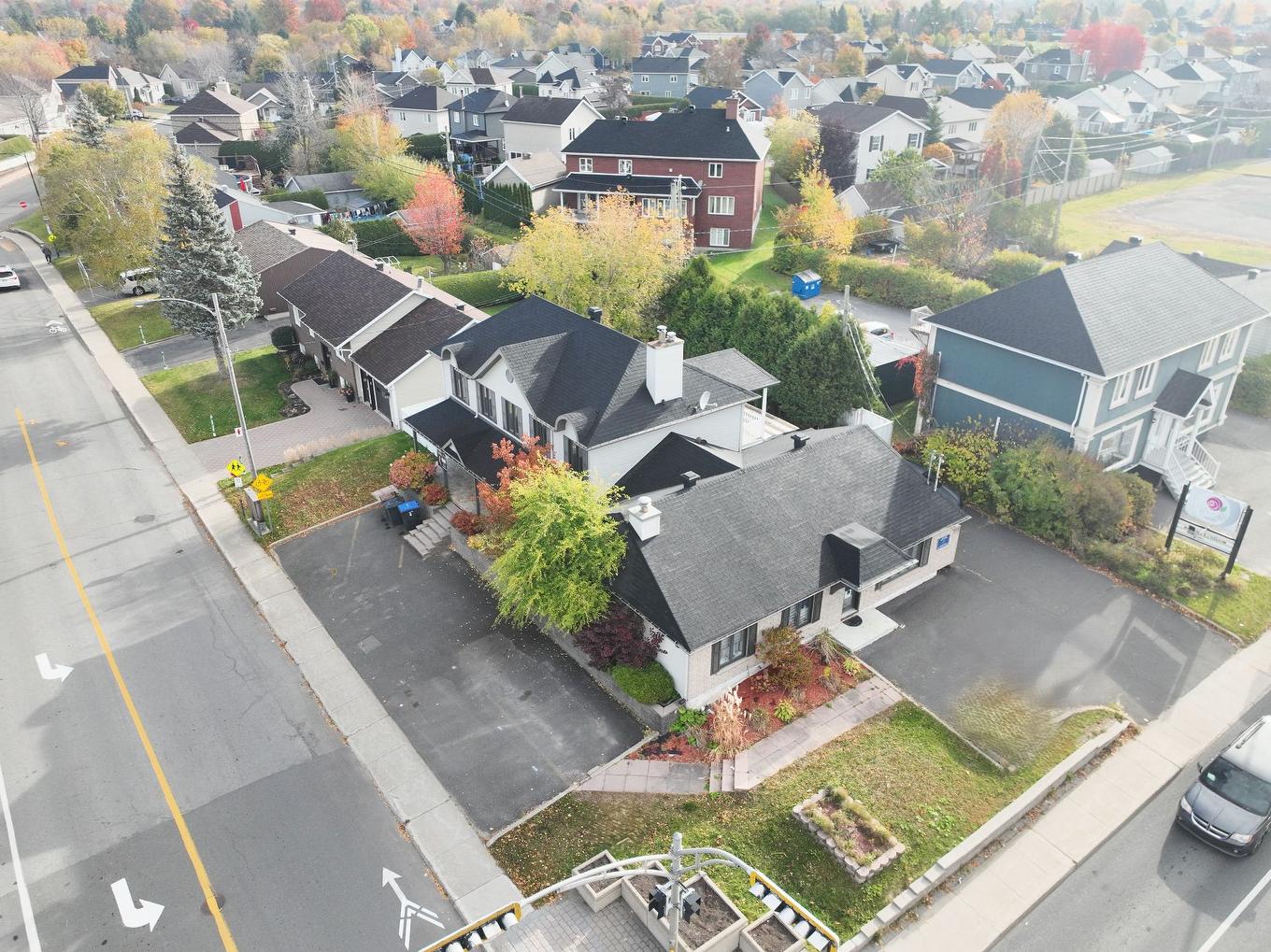 Photo aérienne - 811 Av. Taniata, Lévis (Les Chutes-De-La-Chaudière-Est), QC - Outdoor With View