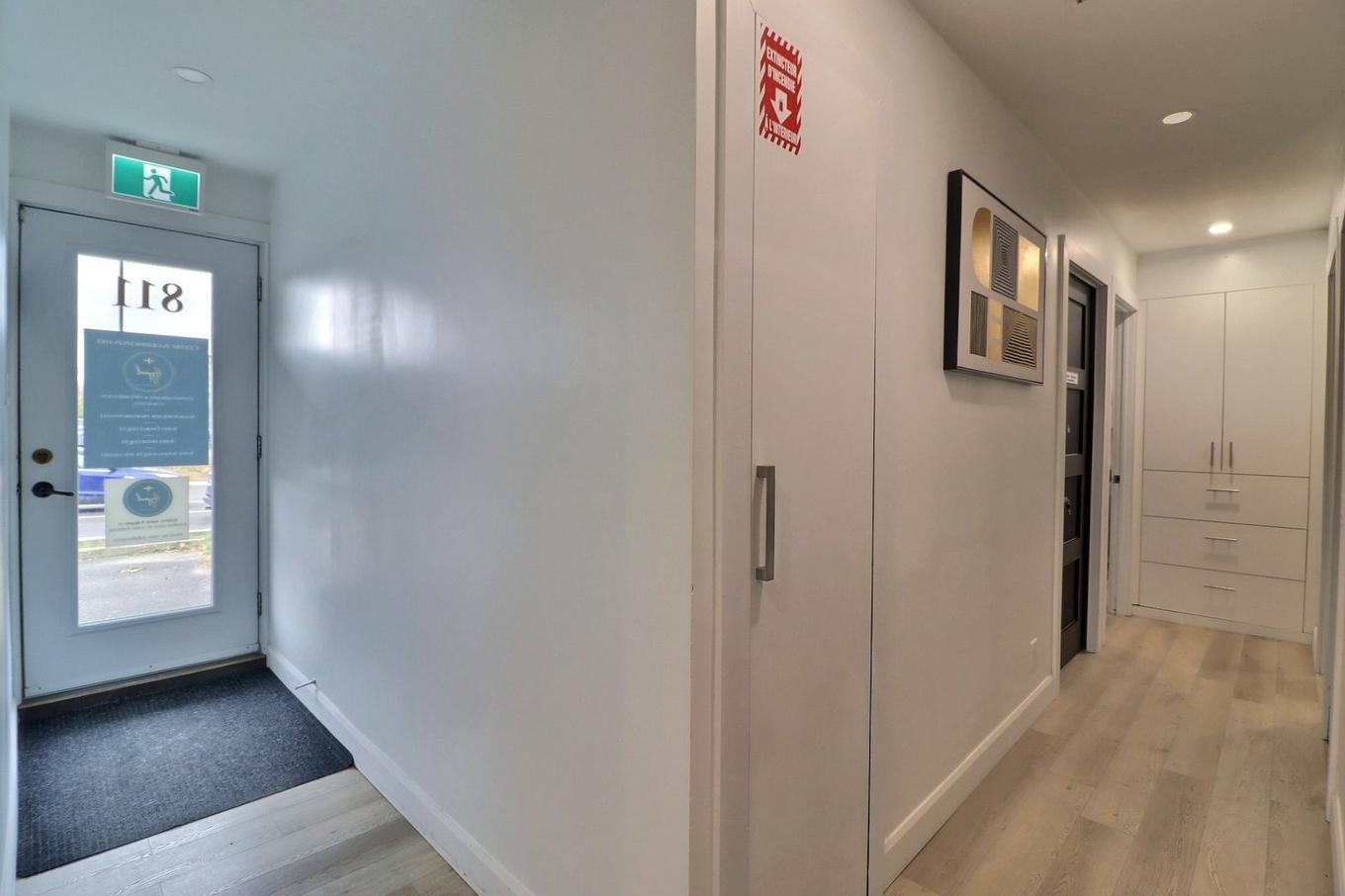 Hall d'entrée/Vestibule - 811 Av. Taniata, Lévis (Les Chutes-De-La-Chaudière-Est), QC - Indoor Photo Showing Other Room